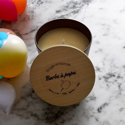 🕯️ Bougie artisanale – Barbe à Papa