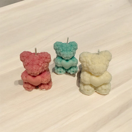 Bougie nounours avec cœur – Création artisanale en cire de soja | Délice Ciré